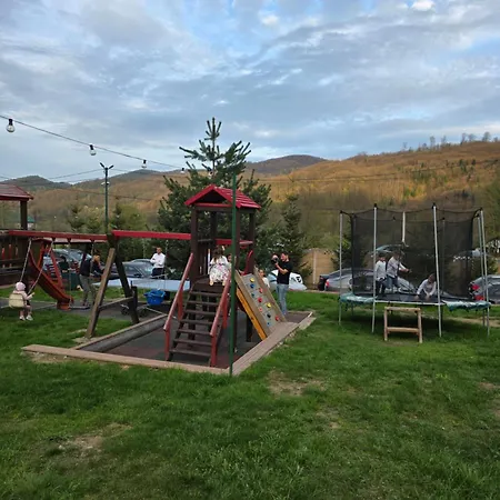 山林小屋 Green Property Dofteana