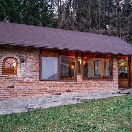 Green Property 山林小屋 Dofteana
